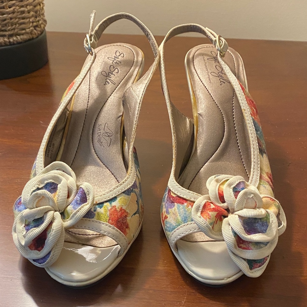 Soft Style (a Hushpuppies Co) Floral Slingback Heels with Flower Accents